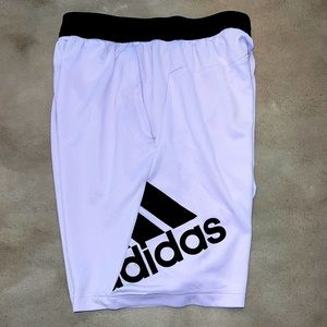 😎 Adidas shorts